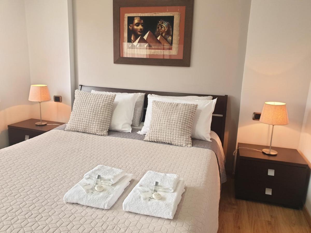 Modern Apartament Фэгэраш Экстерьер фото